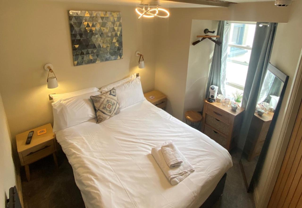 The Hive At Poppi-Red Bed & Breakfast ฮอว์กส์เฮด ภายนอก รูปภาพ